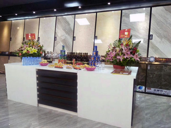 陶瓷一線品牌金艾陶瓷磚澄海店十一開業，好禮、優惠送不停