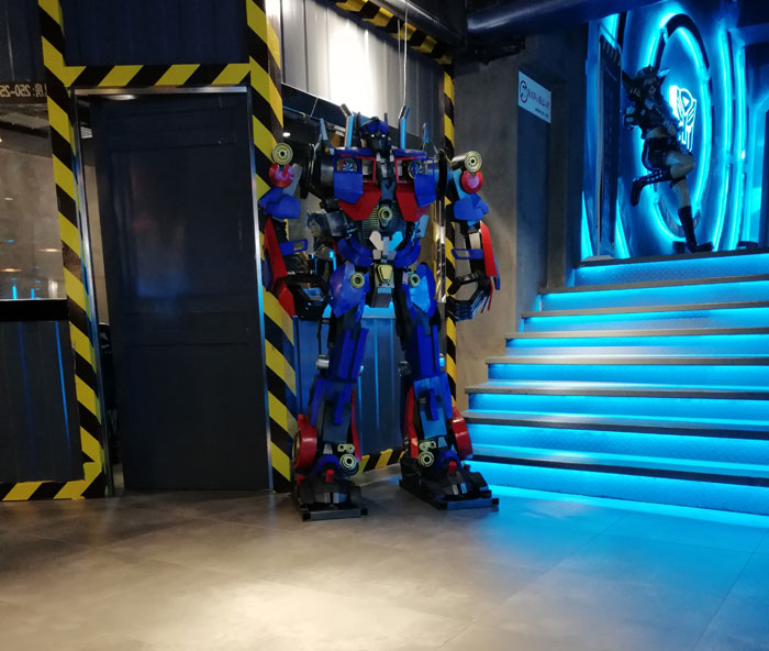 金艾陶現(xiàn)代仿古磚案例:別說了,一起去這個(gè)1000方的網(wǎng)咖開黑!